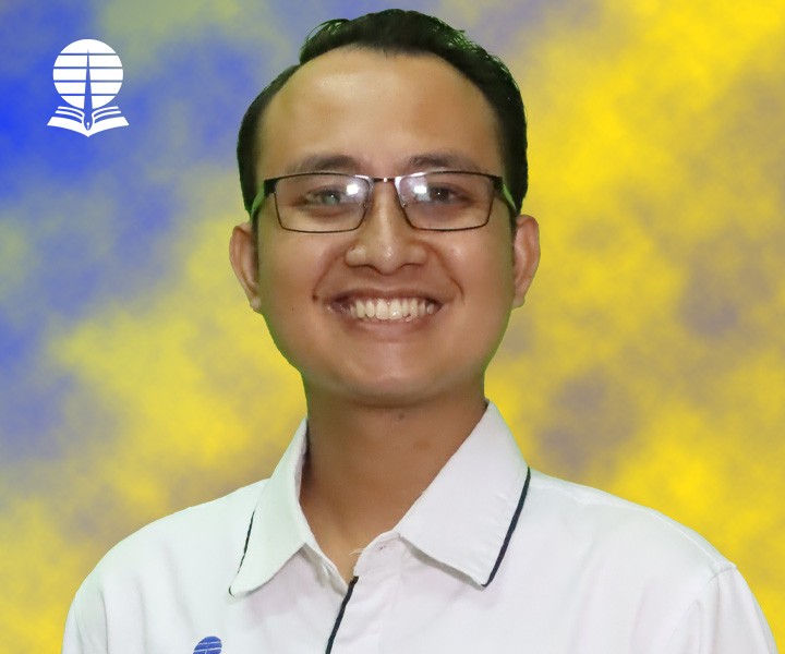 Mohammad Ikbal Hakiki, S.I.Kom